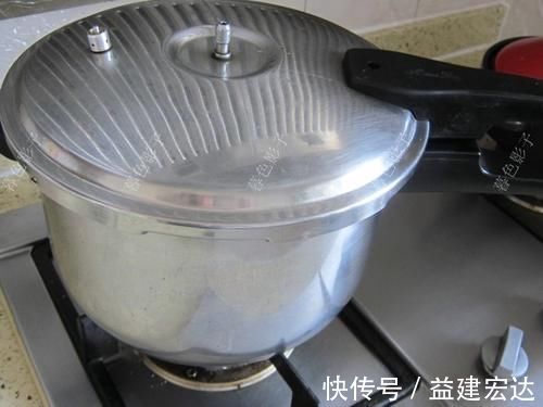 冬天|不管有钱没钱,冬天多给孩子吃这菜,健体补脑,再贵也要多吃点!