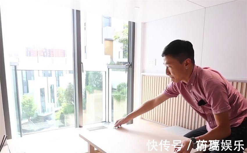 收纳|小两口买下21㎡婚房,巴掌大的家挤出“双客厅”,生活去繁从简