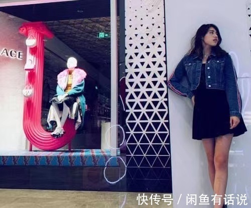 赛场|张雨霏赛场上真霸气,私底下却是隐藏的时髦精,穿小香风套裙好美