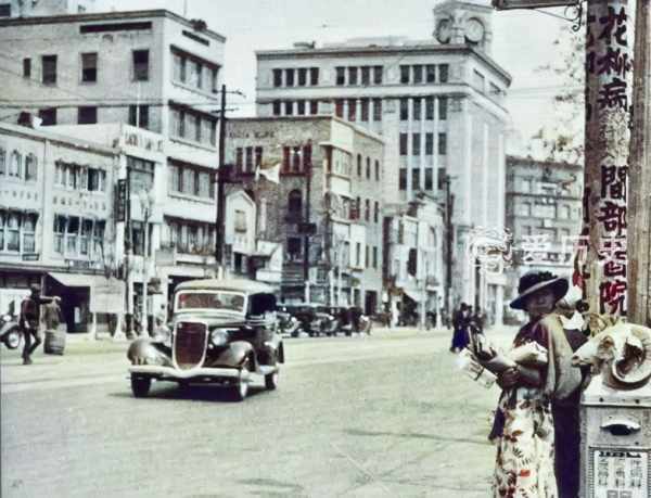 30年代日本东京银座的街拍彩照东西方文化交汇 快资讯