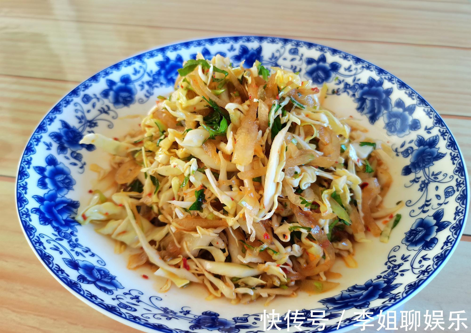 米饭试试这样吃，真的太香了，一次一盘不够吃，孩子超爱吃