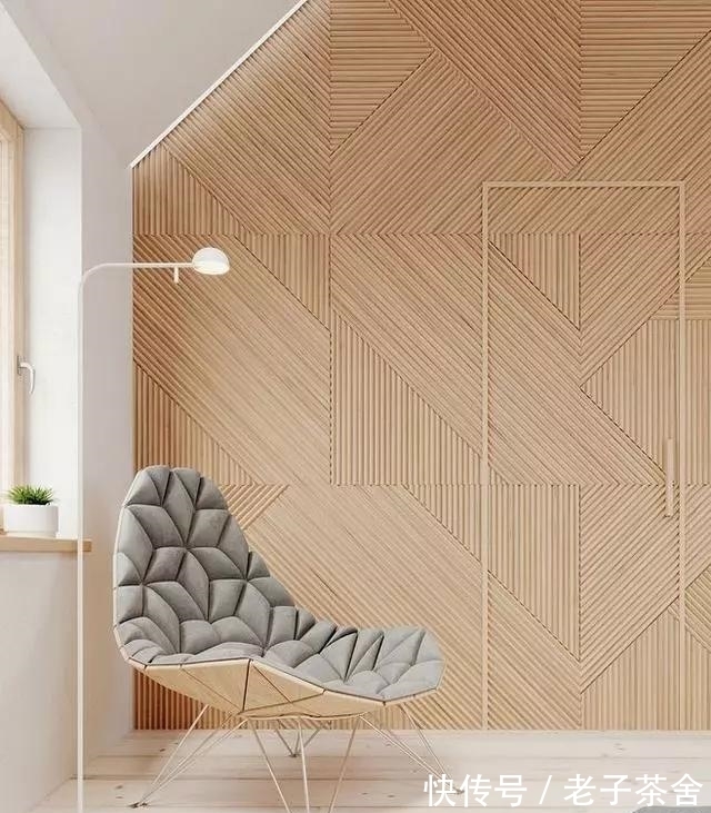 旋转式|不顾家人反对,卫生间装上隐形门,完工后效果成功让他们都闭上嘴