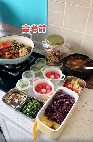 妈妈|妈妈晒孩子高考前后伙食变化，网友：太真实