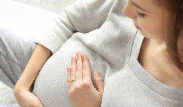 临产|孕妇临产前备皮是啥感觉？镜头记录了过程，对宝宝非常好