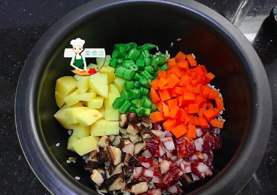 天冷了,我最爱做这美味,饭菜一锅出,营养美味,大人孩子都爱吃