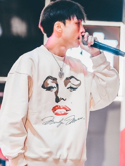 季军|李佳隆获新说唱年度冠军,双季军规则引网友吐槽,王齐铭最水