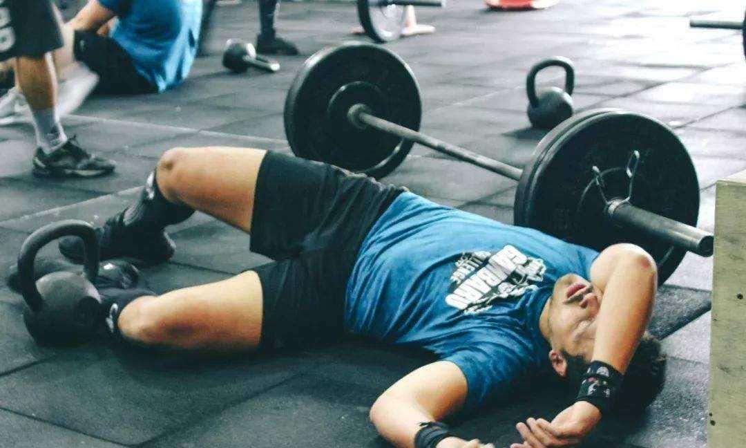 强度|如果你每天训练超过2小时，那就离“瓶颈期”就不远了