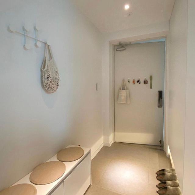 主妇|爱惨了韩国的极简之家，全屋干净到令人发指！连条毛巾都整整齐齐