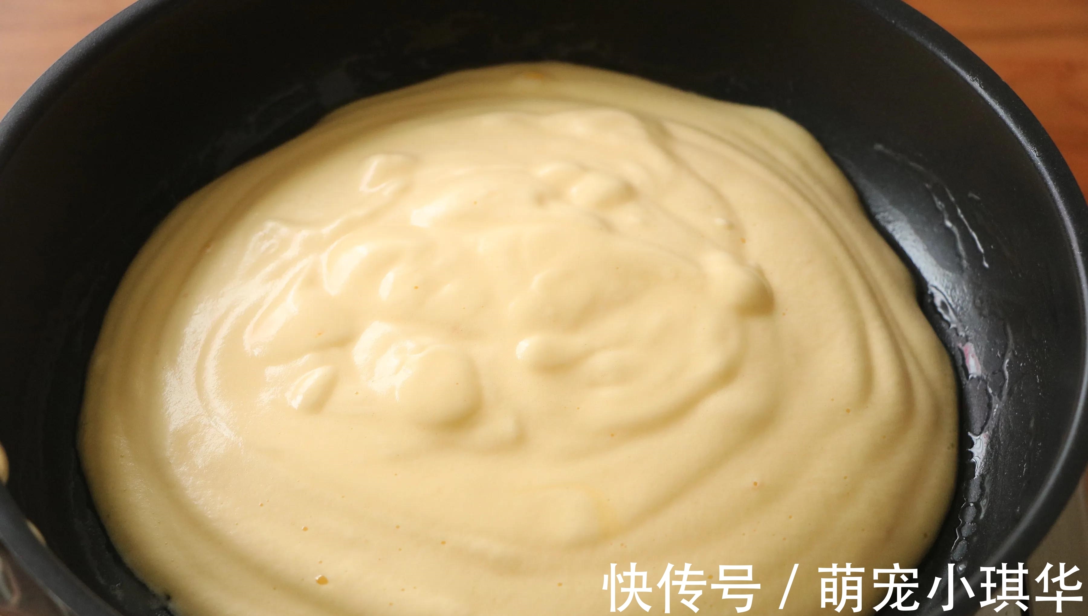 只要3个鸡蛋就能做出美味的早餐,不要面粉不要油,入口即化!