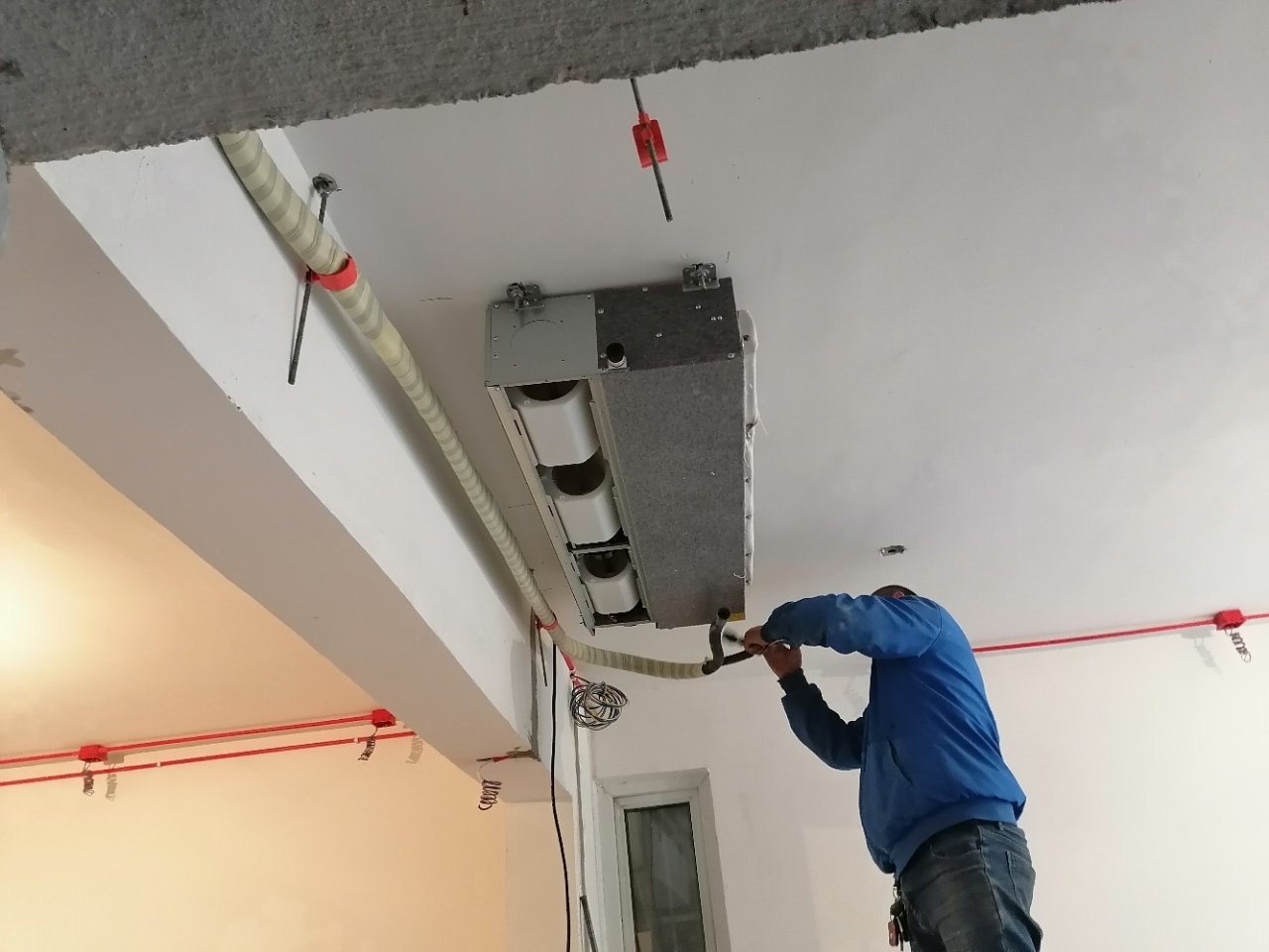 安装|装修的时候,最怕遇到这种“事情”,对比下瞧瞧,你也遇到过