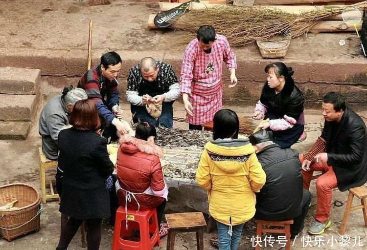 奶娃|一个奶娃8个舅舅，舅舅太多是什么体验？奶娃：我可太难了