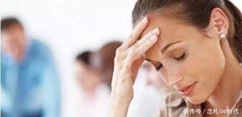 不宜|早起空腹吃1片生姜,排毒治便秘,大肚子也平了,但4种人不宜多吃