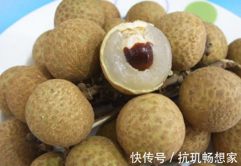 胎儿|4种水果才是“孕期杀手”,很多孕妈不知,伤了自己又害娃