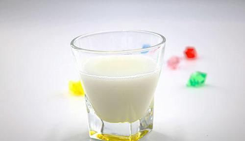 医生|经常喝牛奶和不喝牛奶的差异有多大医生50岁后你会慢慢明白