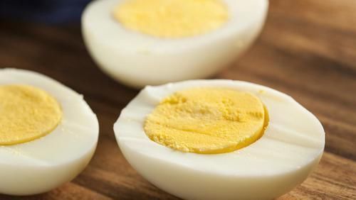 凉水下锅|煮鸡蛋,应该用凉水还是热水用错水,难怪蛋壳总破裂还不好剥壳