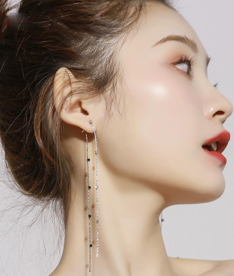 项链|女人一生该有的8件首饰,让你在举手投足间透露出一种知性美