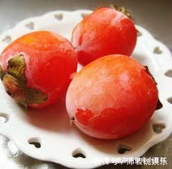冰箱|将柿子放进冰箱冻一冻，竟有如此神奇的作用，现在知道还不晚
