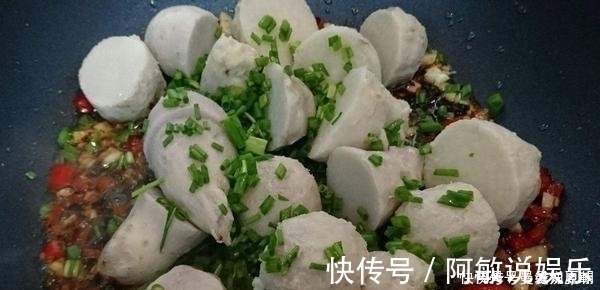 乌黑|女性朋友不要错过这道食材,隔三差五吃,头发乌黑,口臭也没了