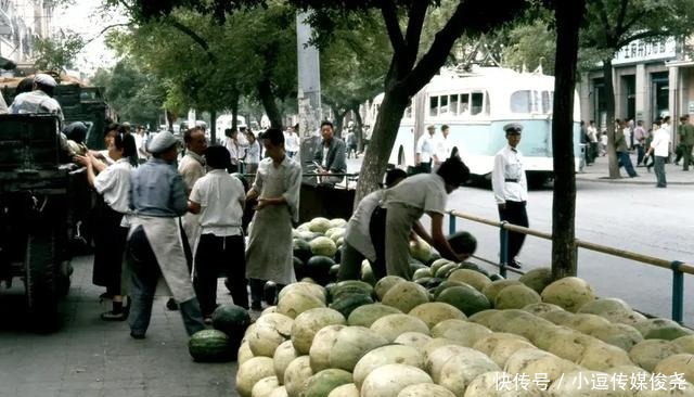 这是旧时王府井,旧时王谢堂前燕……