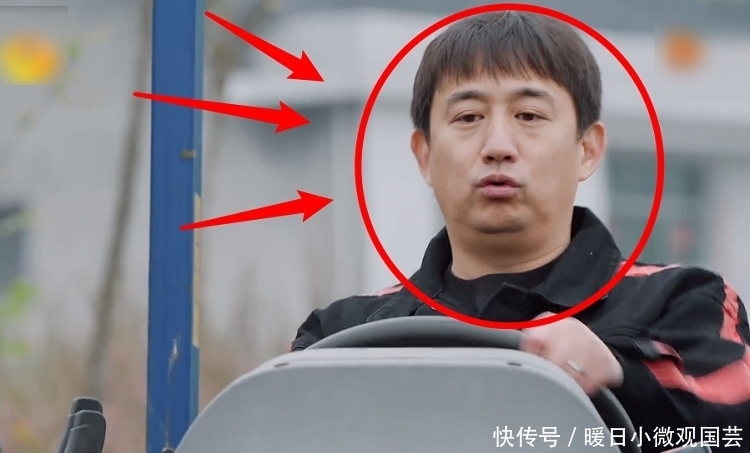 《向往5》黄磊坐拖拉机摆拍,有谁注意到嘉宾的举动?好有默契感