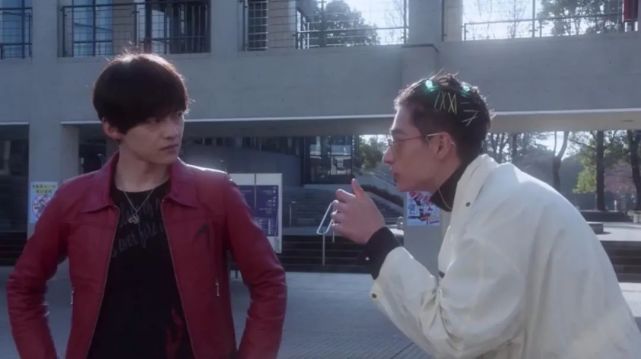 印章|假面骑士Revice The Mystery第二集剧情简介,门田超人再次倒下