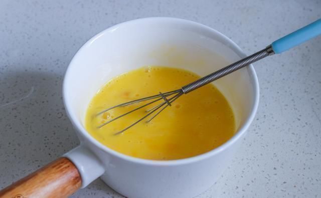 水蒸蛋|1瓶牛奶,2个鸡蛋,教你在家做布丁,简单0失败,比蛋挞还好吃