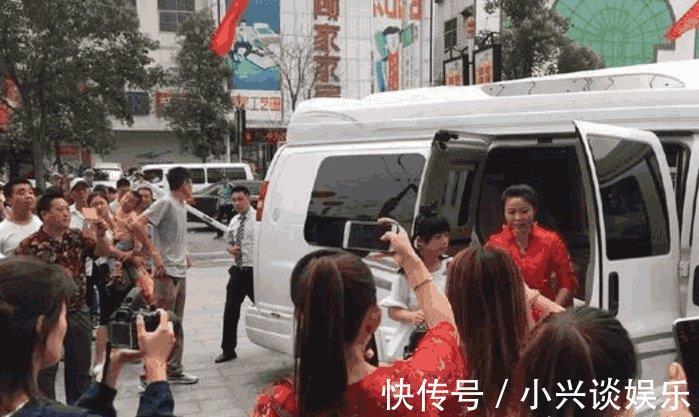 王二妮|假扮农民歌手灭凤凰传奇夺冠军,被骗这么多年,如今消失无人问津