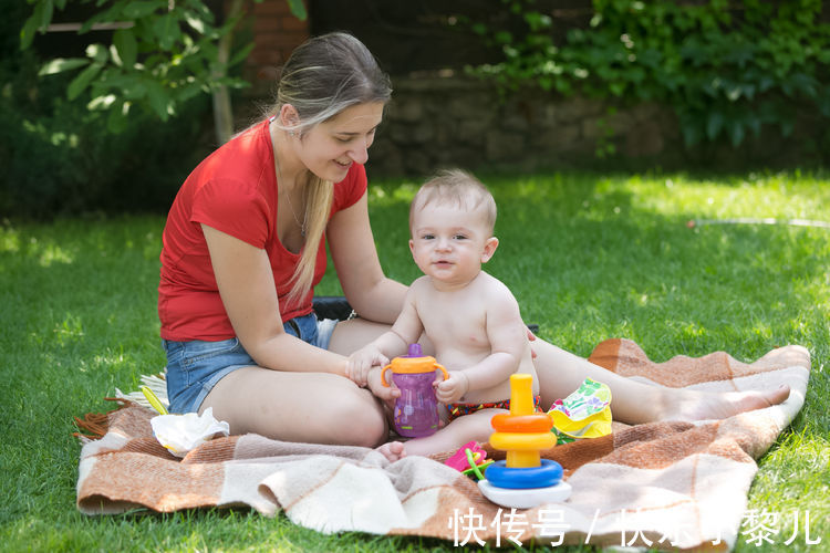 孩子|夏天带娃的四个习惯,看似疼孩子其实是“坑娃”,妈妈奶奶快改正