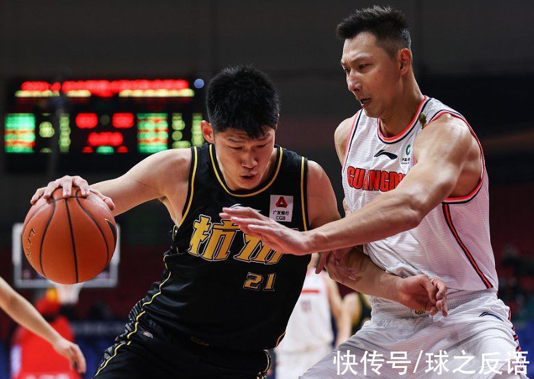 广东队|1476天后再遭连败！易建联两场19中5真不行了，比输到第7危机更大