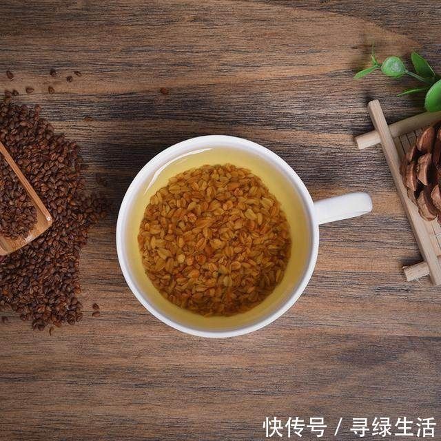 身体|男人别再傻傻喝水啦，常往水里加点料，排毒身体一天比一天好