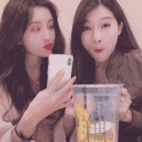 |搞笑GIF:物以类聚人以群分 这样的寝室欢乐才多