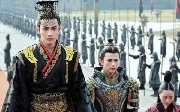 场面|考古队挖开秦始皇女儿墓,场面令人倒吸一口凉气,专家:胡亥真狠