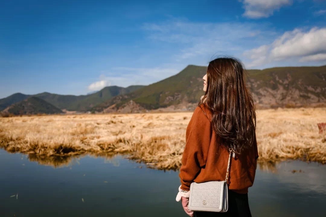 小纯@《我未走远，而你还在》这本小众的言情小说写得太美了，你看过吗？