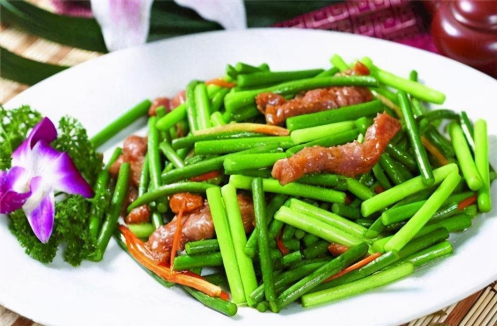 抗衰老|人到中年想要身体好,常吃3种食物,降压减脂,抗衰老,养护血管