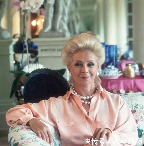 款项链|超级富豪莉莉·萨夫拉,一生共结了四次婚,收藏的珠宝堆积成山