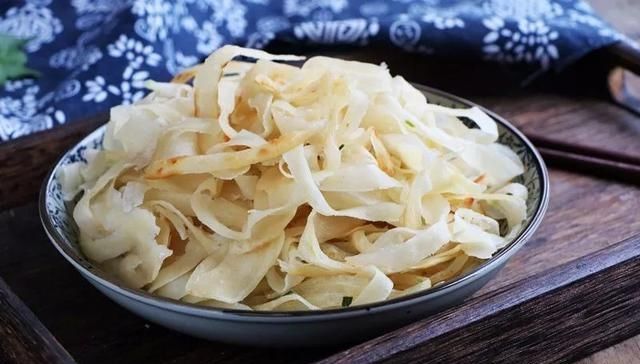 发面|不用揉面不发面,烙饼又香又软,嚼劲十足