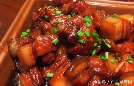 做红烧肉,别加水炖煮了,用上1个技巧,红烧肉香嫩多汁,还不腻