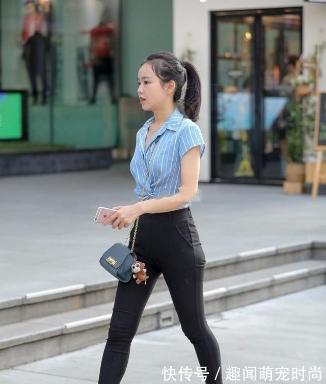 风格 简单风格的瑜伽裤,穿着优雅高贵,穿着时尚大方,率真自然!