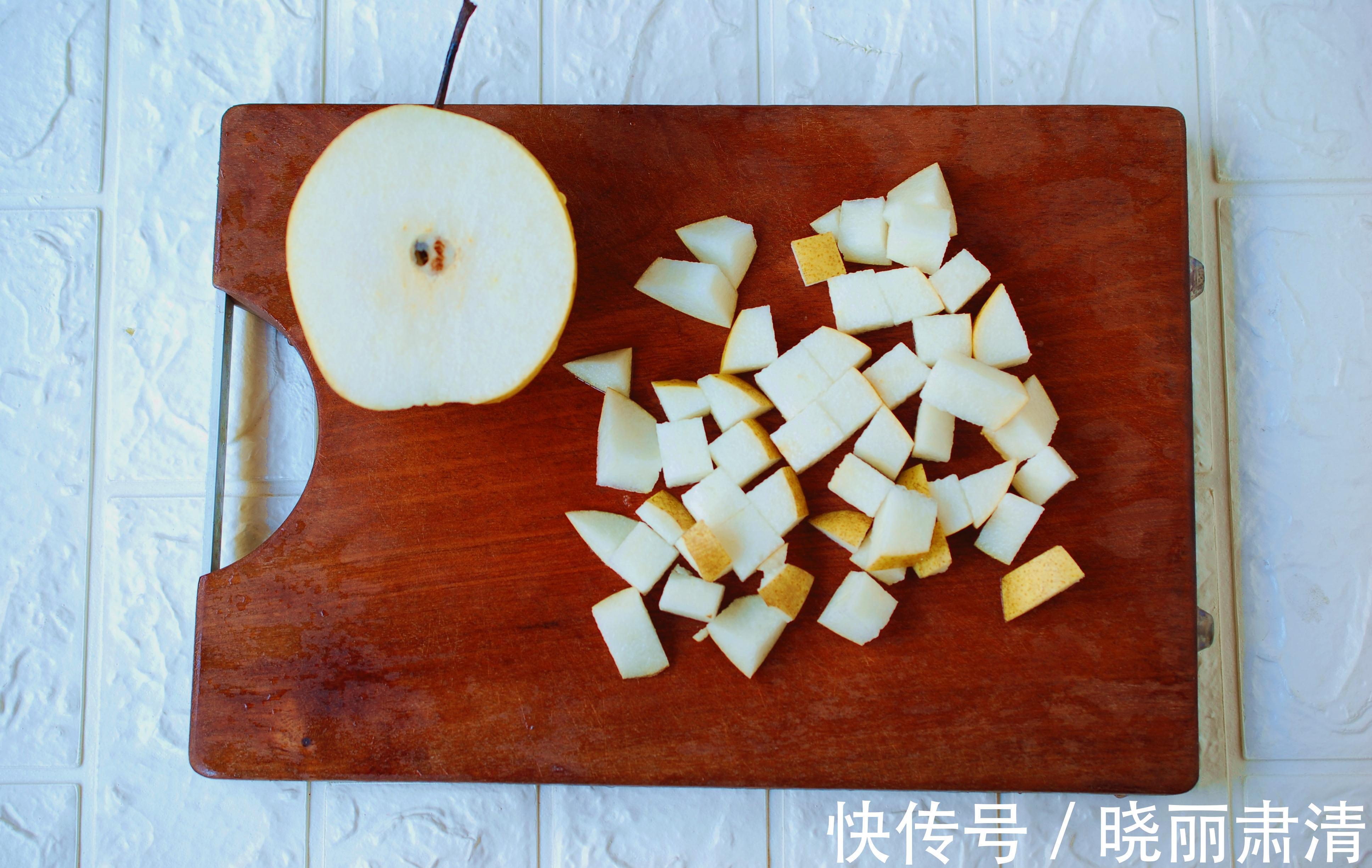 冰糖银耳雪梨汤|天冷了,给家人做道汤,清肺滋补不上火,女性多喝好处真多