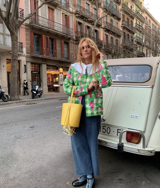 ?女人过了45岁，出门少穿这3种“装嫩色”，显胖俗气还掉价