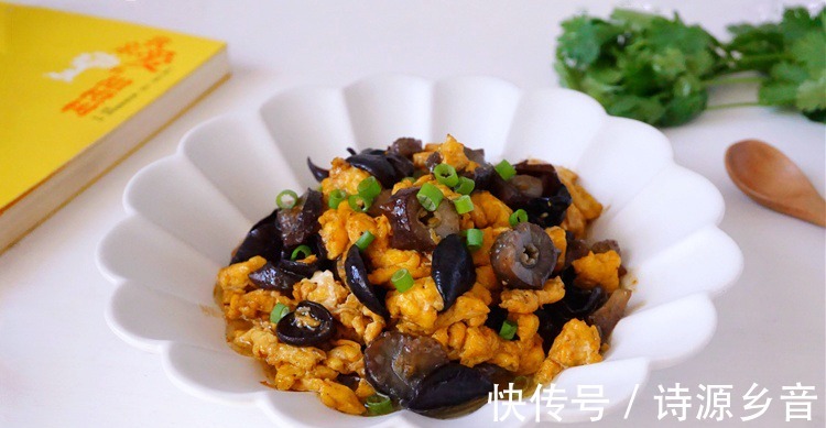 鸡蛋炒|冬季进补,吃牛肉吃羊肉,此食材也要记得吃,和鸡蛋炒绝配,真鲜!