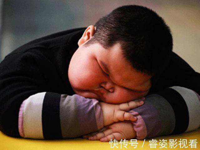 孙子|奶奶养出“米其林”宝宝,炫耀孩子吃得好,好心人:快去医院检查