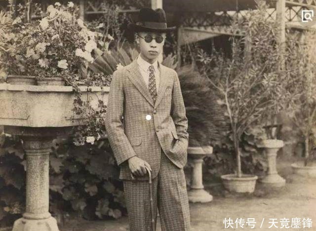 不当|末代皇帝溥仪和他相差一岁的弟弟溥杰,当皇帝和不当皇帝的差别!