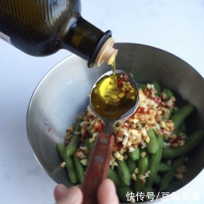 入味|#夏日开胃餐#凉拌毛豆不入味？你可能少了这一步