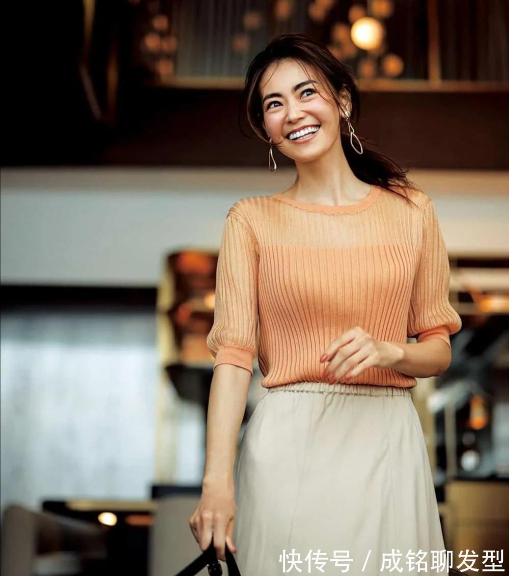 皮裤|无需刻意装嫩,照着这几位博主的穿搭打扮,40岁也能美出新高度