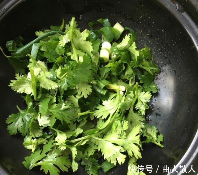 羊杂汤，热乎乎的，暖身暖心