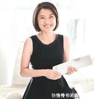 裙装 潘石屹老婆罕露面,短发配蓝裙气场强大,两口子精英气质还真登对