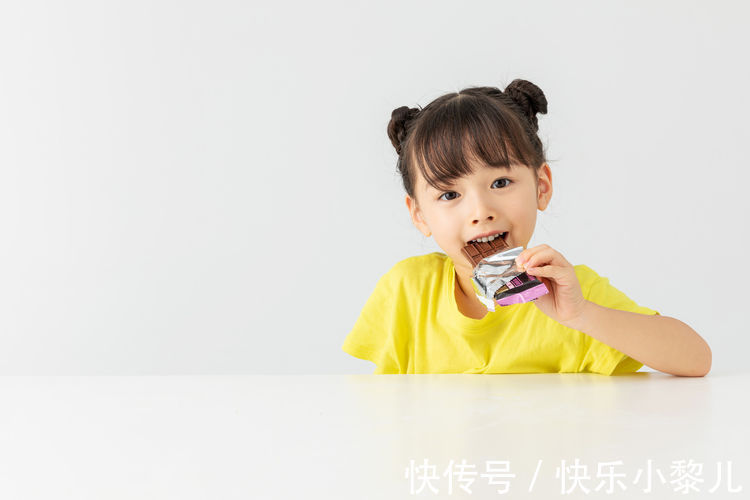 咖啡因|10种食物会“偷”娃身高,很多父母还经常给孩子买,别再坑娃了