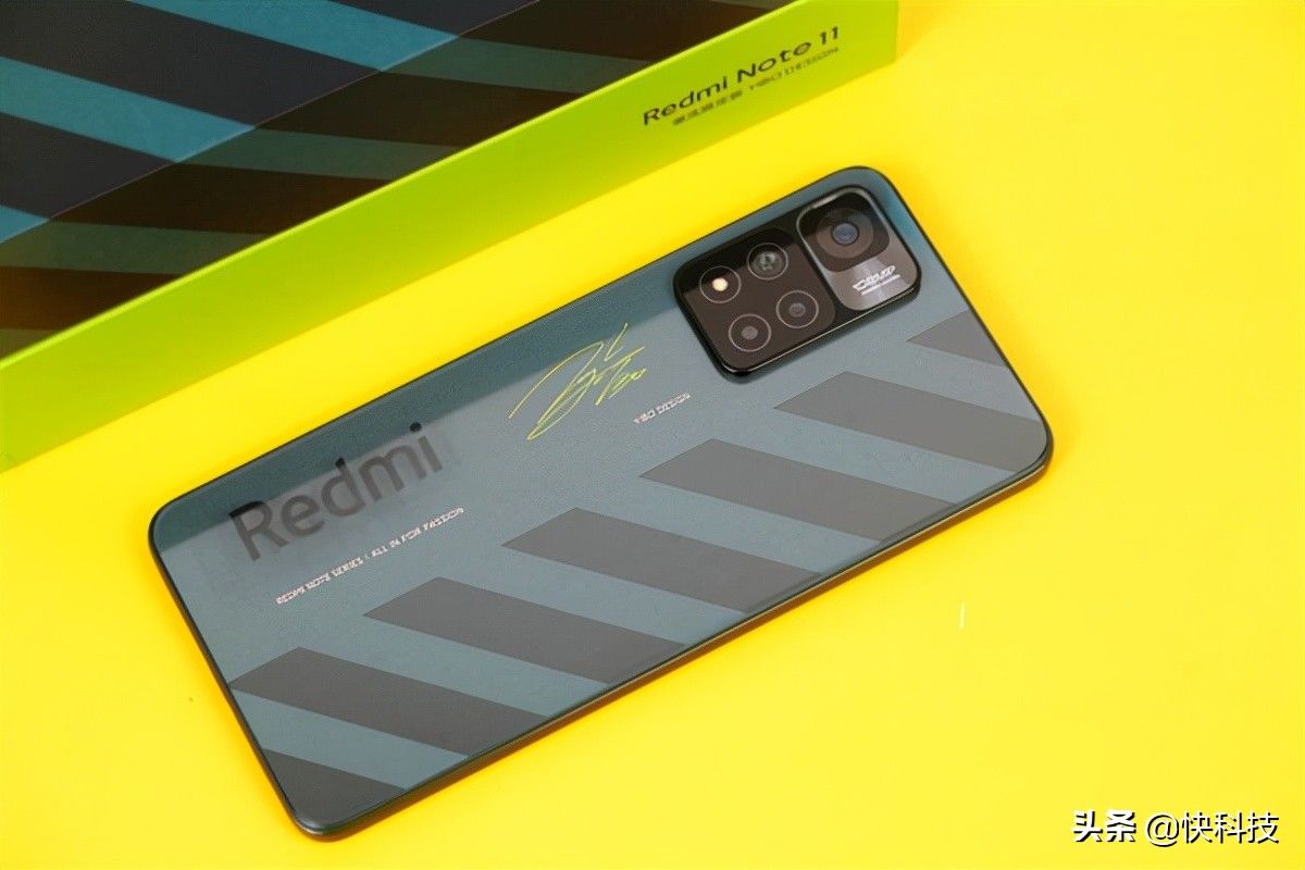 开箱|3D悬浮Logo吸睛！Redmi Note 11潮流限定版开箱图赏