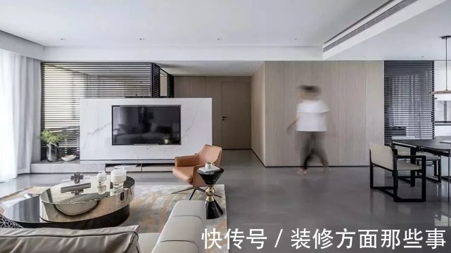 百叶|160㎡现代简约风,木饰面+黑色百叶,通透高级有气质!